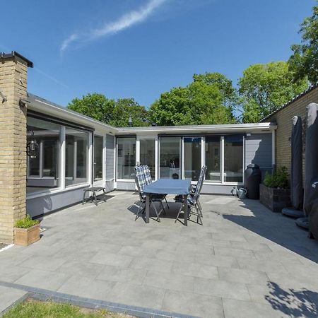 Stylish Bungalow With A Large Garden Sint Maartensvlotbrug ภายนอก รูปภาพ