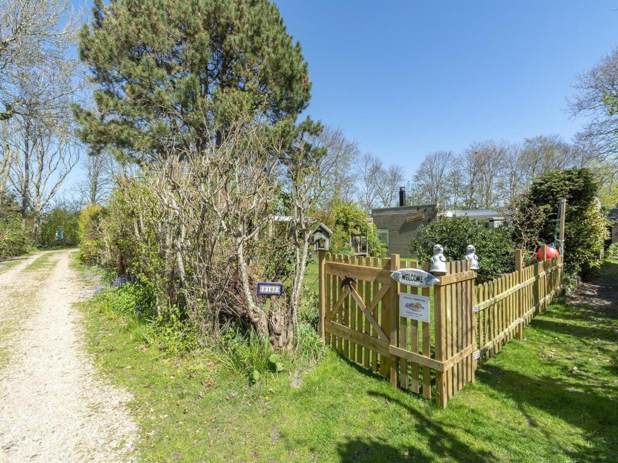 Stylish Bungalow With A Large Garden Sint Maartensvlotbrug ภายนอก รูปภาพ
