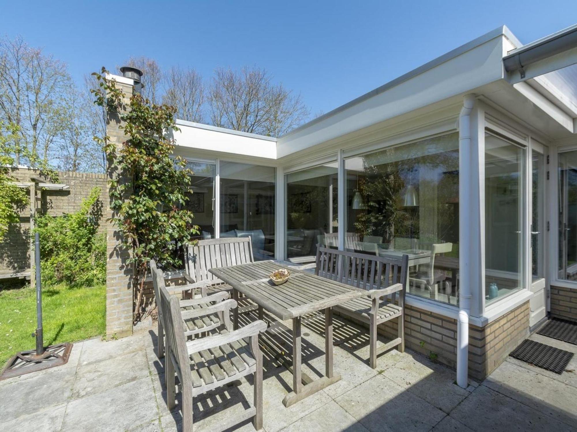 Stylish Bungalow With A Large Garden Sint Maartensvlotbrug ภายนอก รูปภาพ