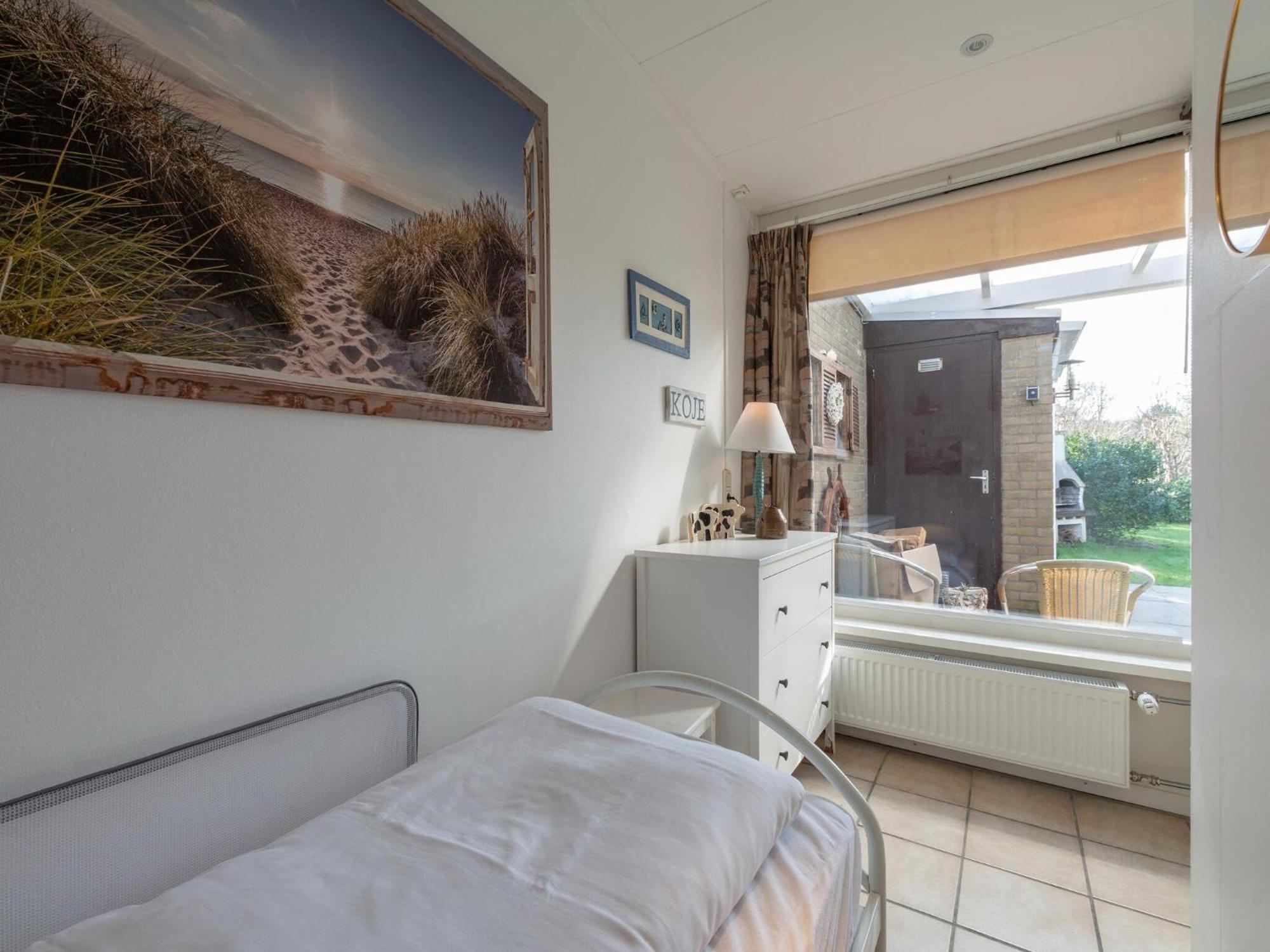 Stylish Bungalow With A Large Garden Sint Maartensvlotbrug ภายนอก รูปภาพ