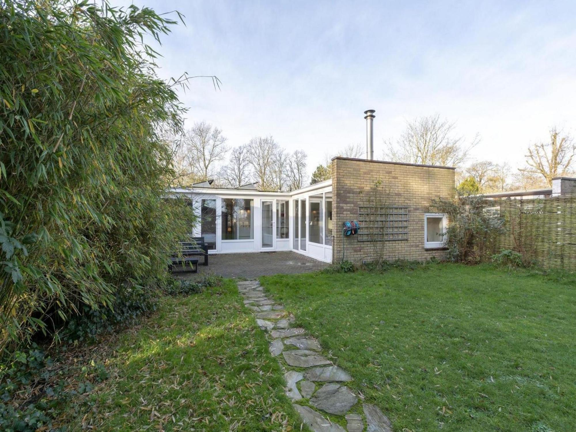 Stylish Bungalow With A Large Garden Sint Maartensvlotbrug ภายนอก รูปภาพ