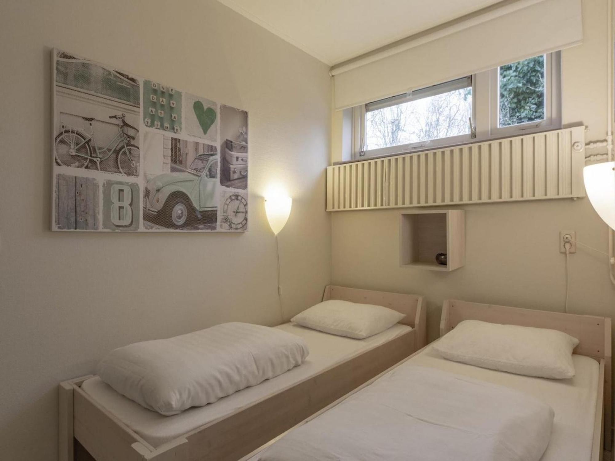 Stylish Bungalow With A Large Garden Sint Maartensvlotbrug ภายนอก รูปภาพ