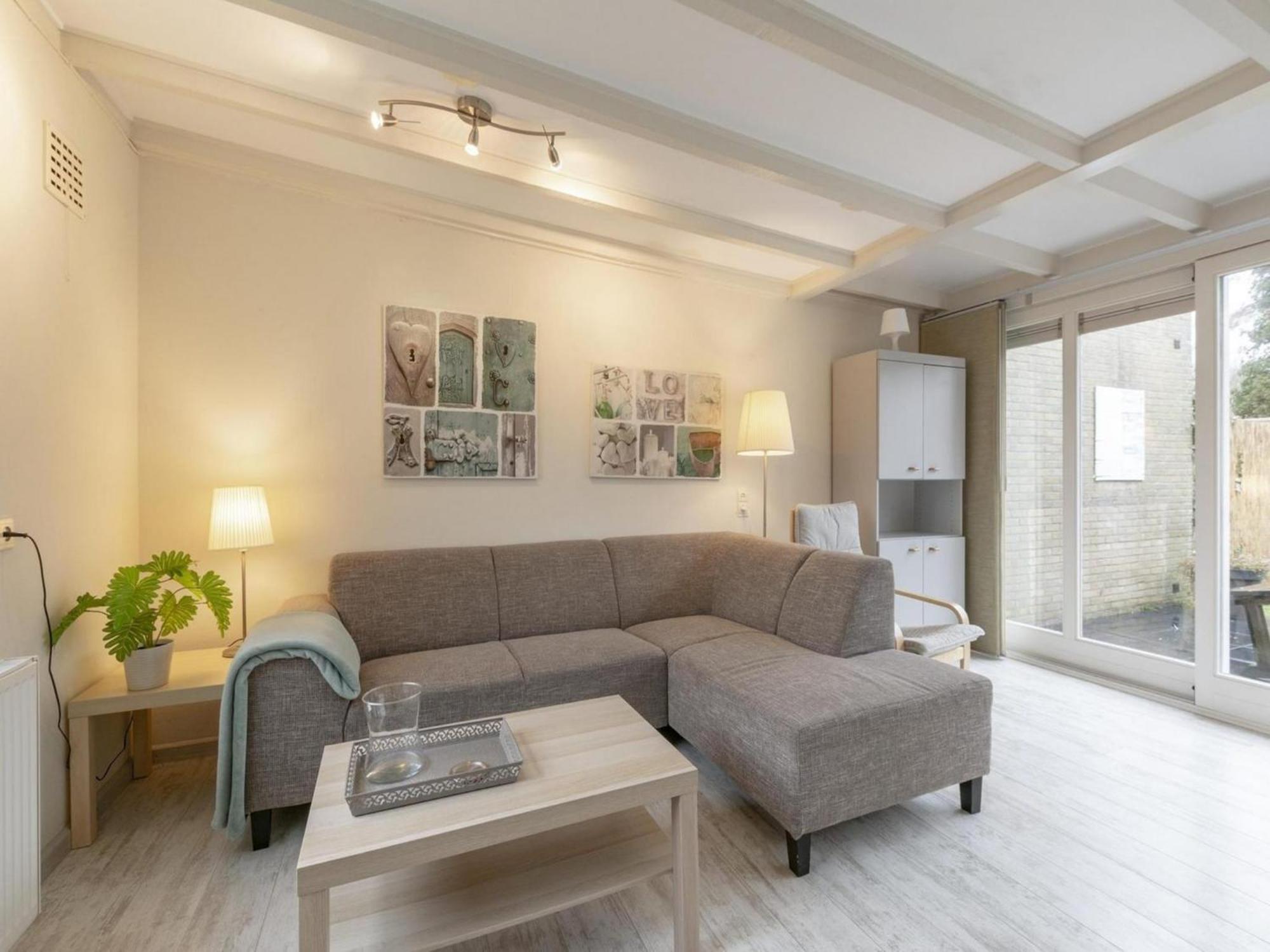 Stylish Bungalow With A Large Garden Sint Maartensvlotbrug ภายนอก รูปภาพ