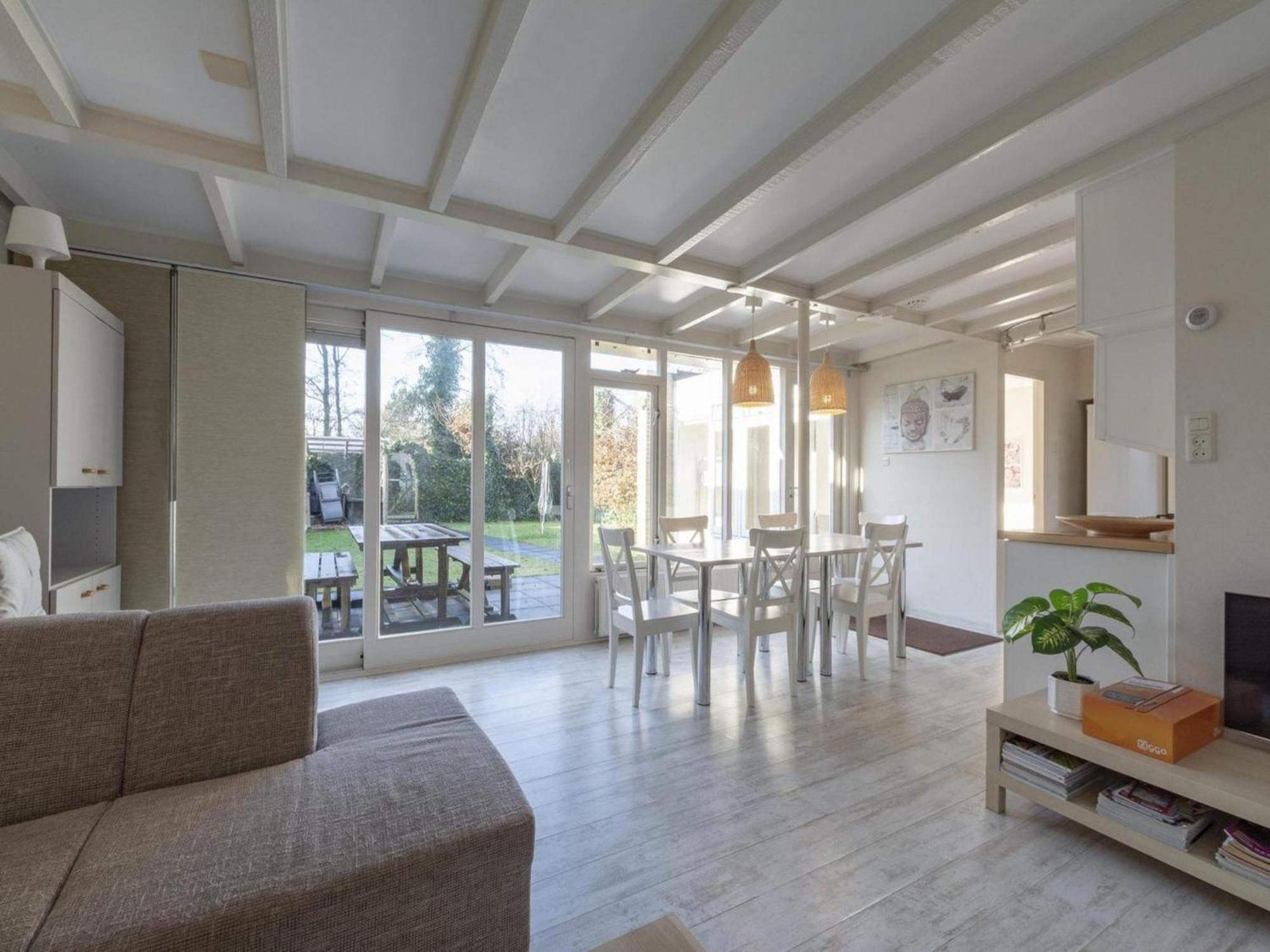 Stylish Bungalow With A Large Garden Sint Maartensvlotbrug ภายนอก รูปภาพ